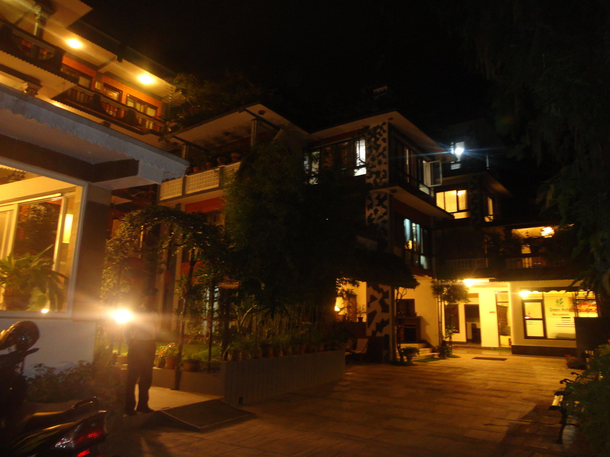 Green Hotel Katmandu Dış mekan fotoğraf